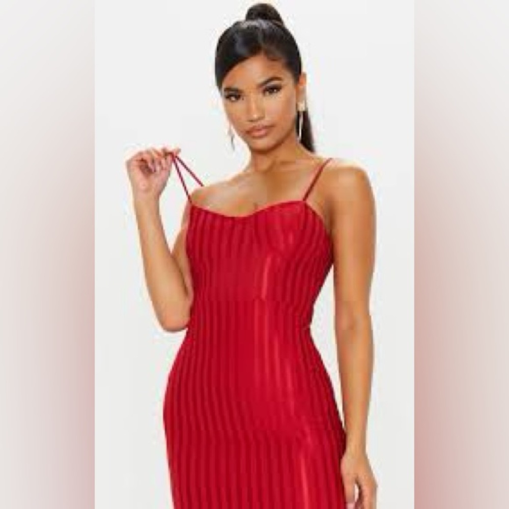 Pretty Little Thing Scarlett Strappy Cup Detail Striped Midi Dress Red Size 22